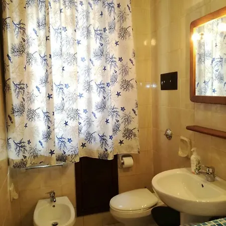 Casa Barone アパート バレストラーテ